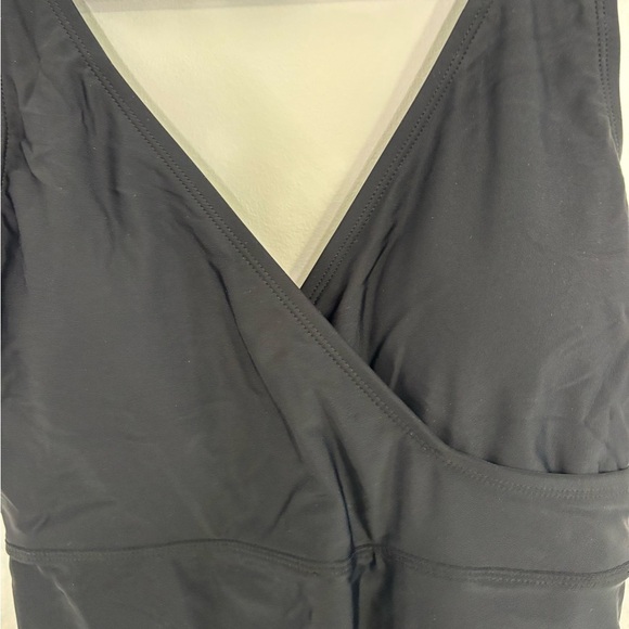 Tommy Hilfiger ladies swimsuit - Picture 3 of 4